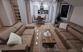 Apartman Bozur ****